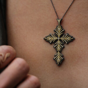 Alicia — Collier Croix Splendide Diamants - Thumbnail Image 2